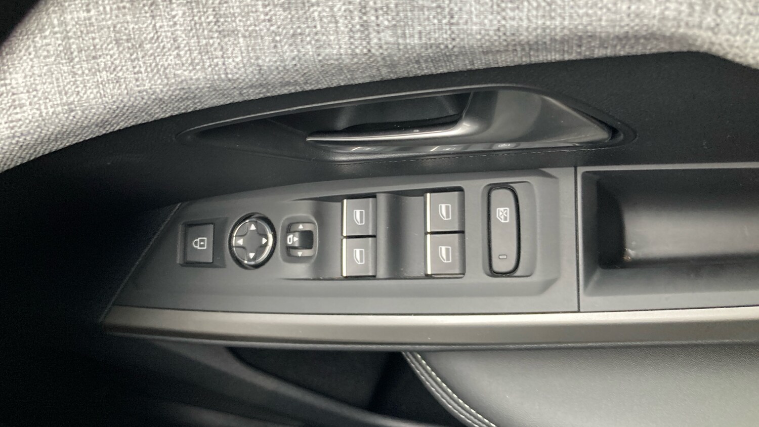 Used Peugeot 5008 2025 for sale - 76299709: Photo 21