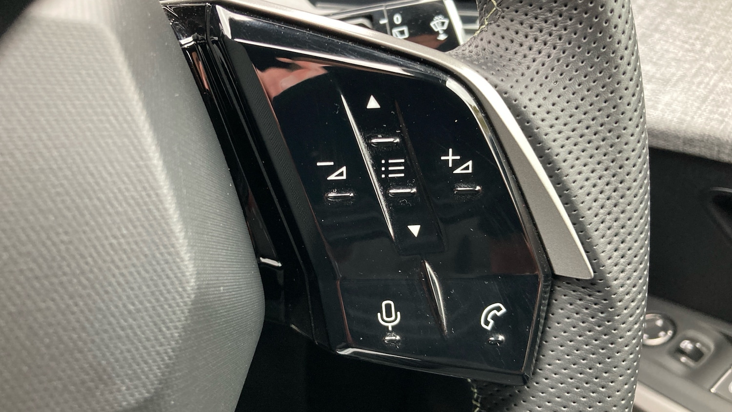 Used Peugeot 5008 2025 for sale - 76299709: Photo 23