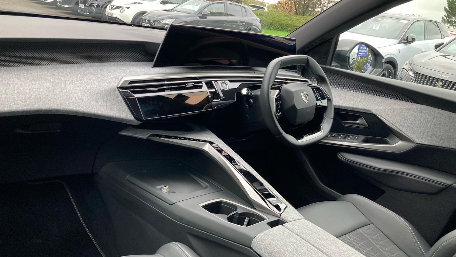 Used Peugeot 5008 2025 for sale - 76299709: Photo 9