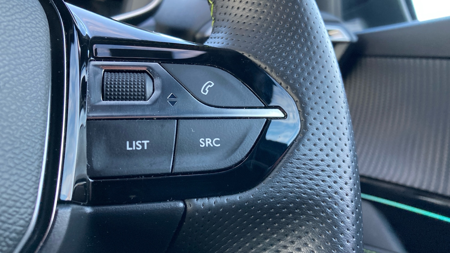 Used Peugeot 208 2023 for sale - 77129428: Photo 31