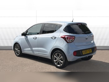 Used Hyundai i10 2019 for sale - 79297068: Photo