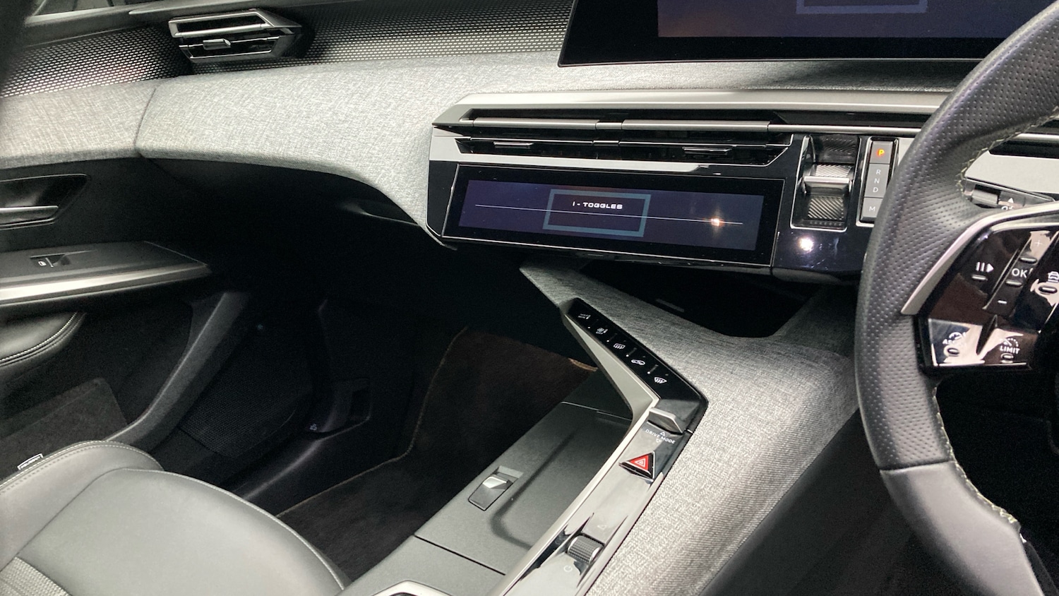 Used Peugeot 5008 2025 for sale - 77061323: Photo 14