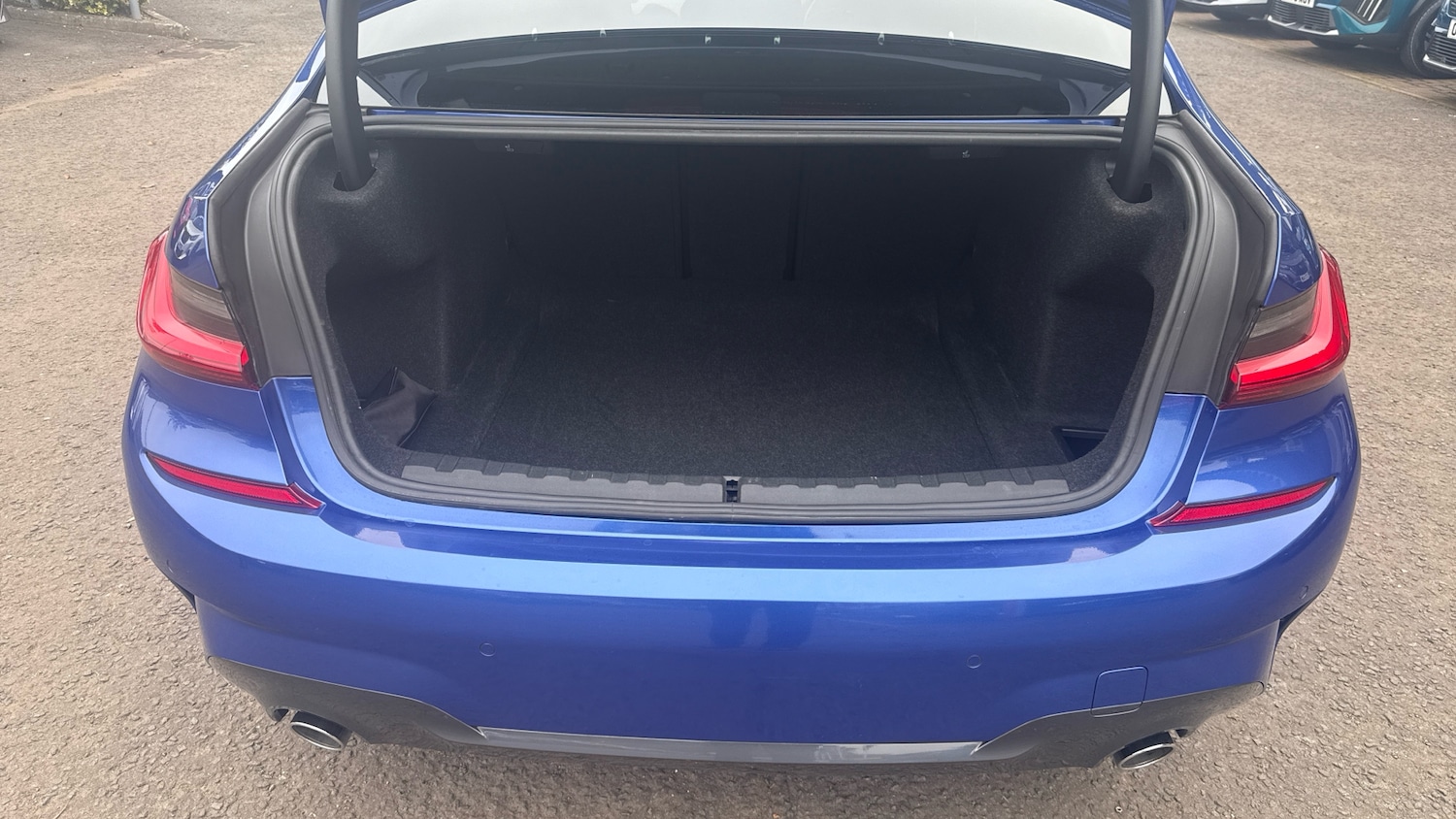 Used BMW 3 Series 2021 for sale - 76277082: Photo 4