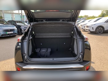 Used Peugeot 2008 2023 for sale - 79217752: Photo
