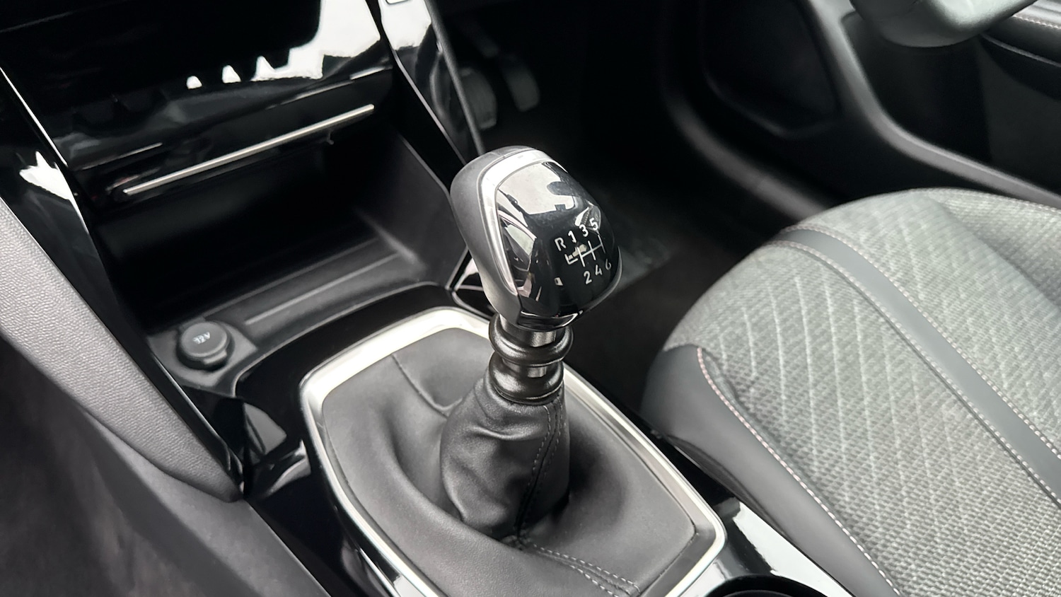 Used Peugeot 208 2025 for sale - 77023913: Photo 13