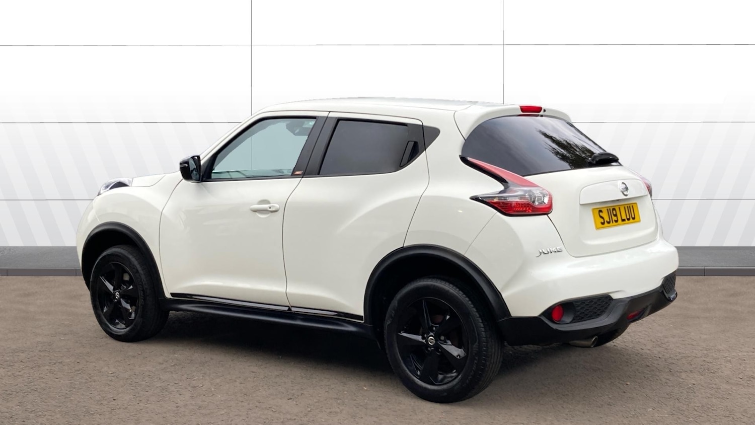 Used Nissan Juke 2019 for sale - 76343915: Photo 2