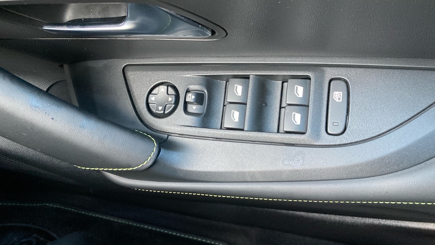 Used Peugeot 2008 2025 for sale - 76684009: Photo 23