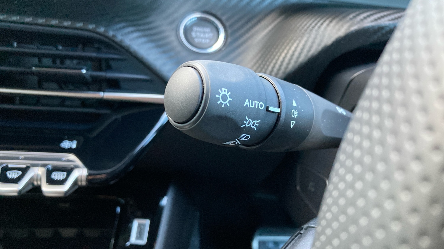 Used Peugeot 2008 2025 for sale - 76684009: Photo 29