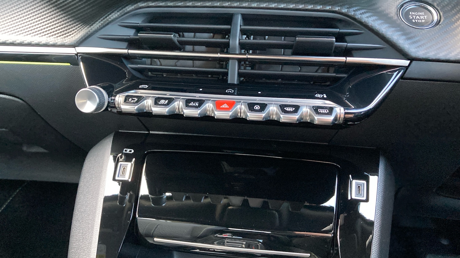 Used Peugeot 2008 2025 for sale - 76684009: Photo 31