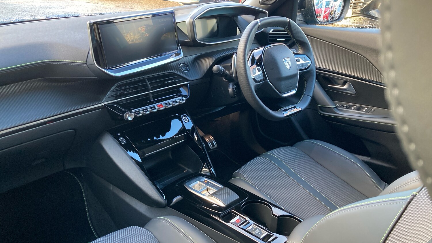 Used Peugeot 2008 2025 for sale - 76684009: Photo 9