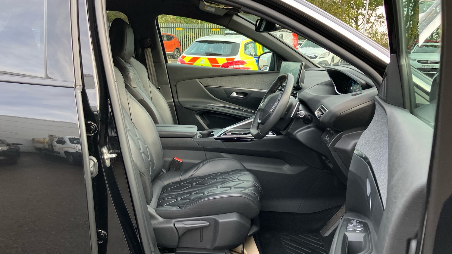Used Peugeot 3008 2024 for sale - 76287829: Photo 29