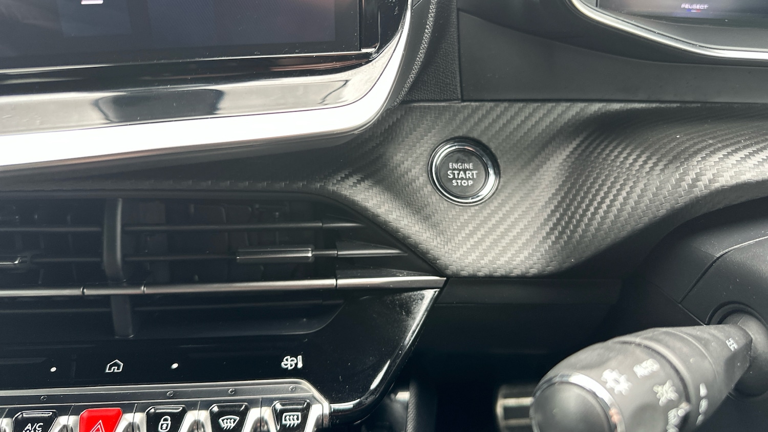 Used Peugeot 2008 2023 for sale - 78190124: Photo 35