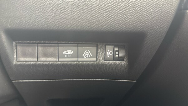 Used Peugeot 2008 2023 for sale - 76157058: Photo 24
