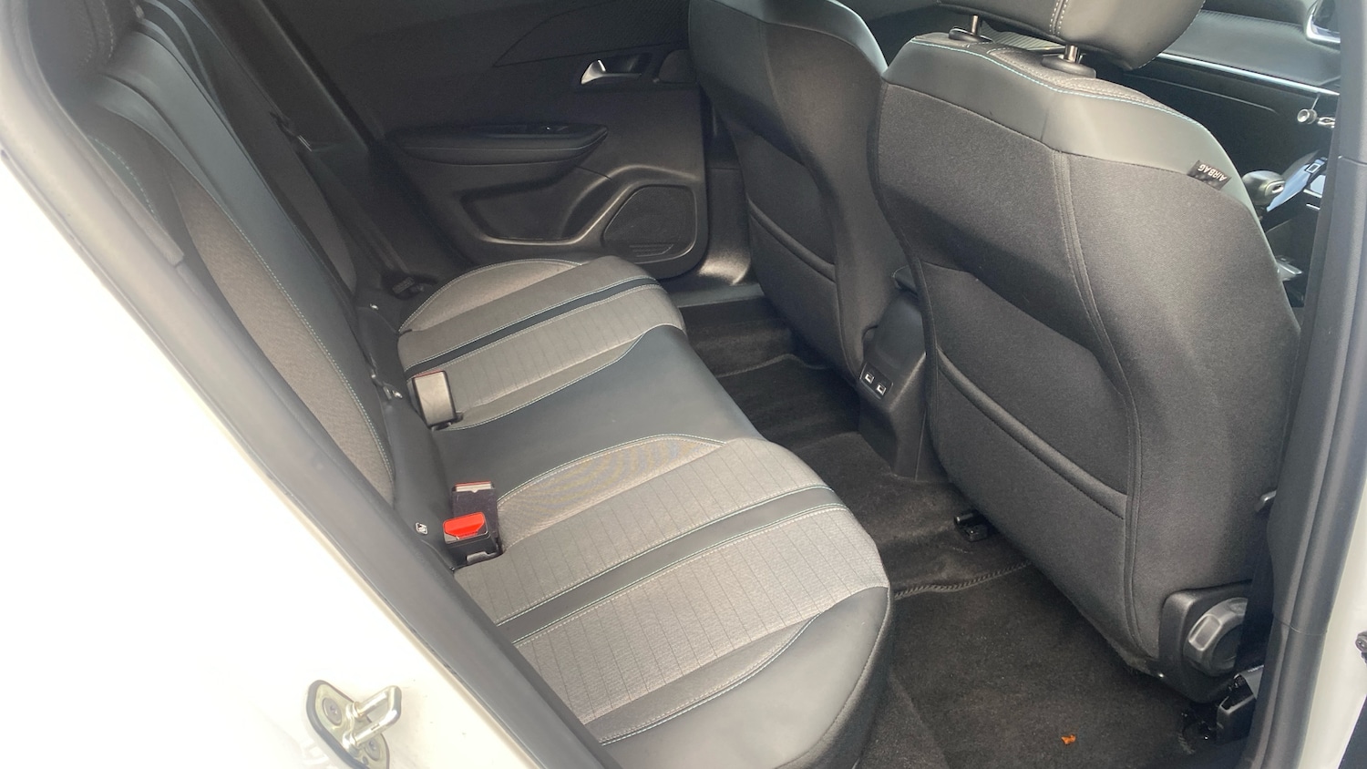 Used Peugeot 2008 2023 for sale - 76493669: Photo 27