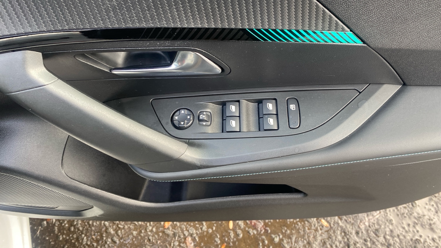 Used Peugeot 2008 2023 for sale - 76493669: Photo 29