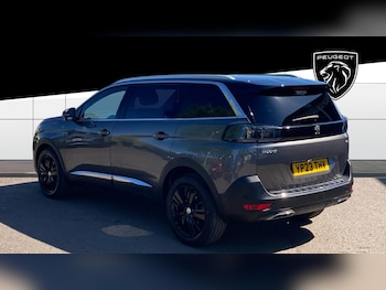 Used Peugeot 5008 2023 for sale - 78523206: Photo