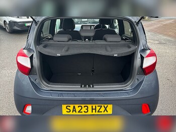 Used Hyundai i10 2023 for sale - 77271284: Photo