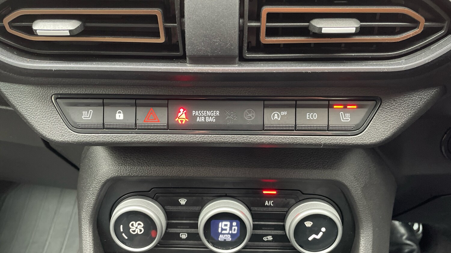 Used Dacia Jogger 2024 for sale - 76766787: Photo 40