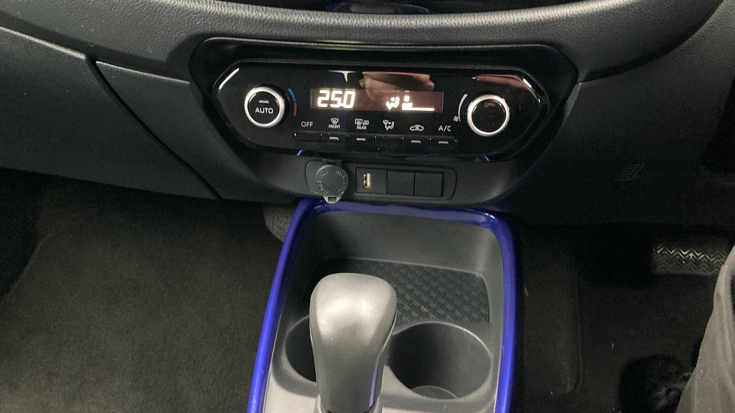 Used Toyota Aygo X 2022 for sale - 77247233: Photo 41