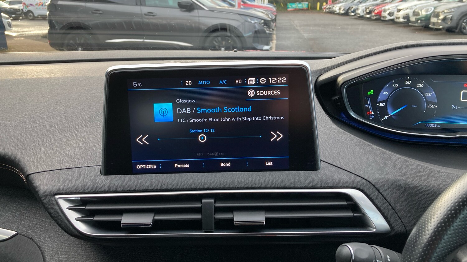 Used Peugeot 3008 2017 for sale - 76694734: Photo 12