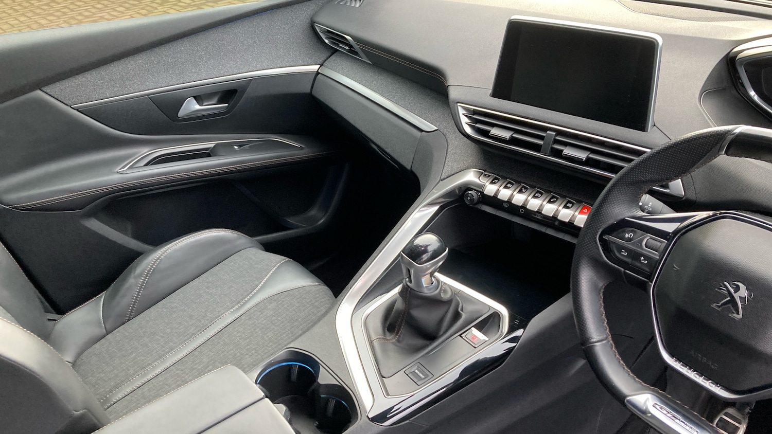 Used Peugeot 3008 2017 for sale - 76694734: Photo 14