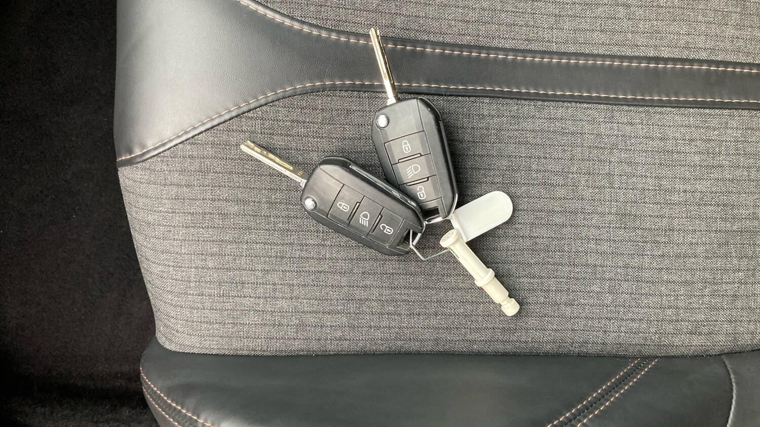 Used Peugeot 3008 2017 for sale - 76694734: Photo 20