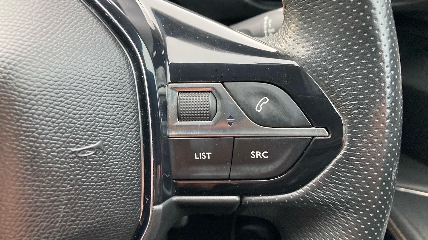 Used Peugeot 3008 2017 for sale - 76694734: Photo 24