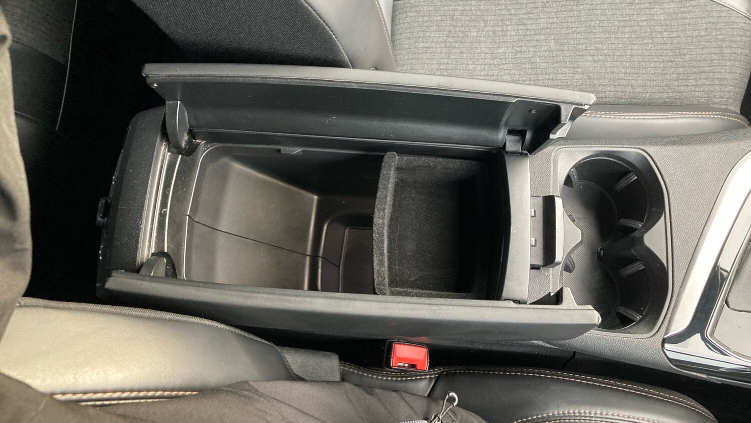 Used Peugeot 3008 2017 for sale - 76694734: Photo 41