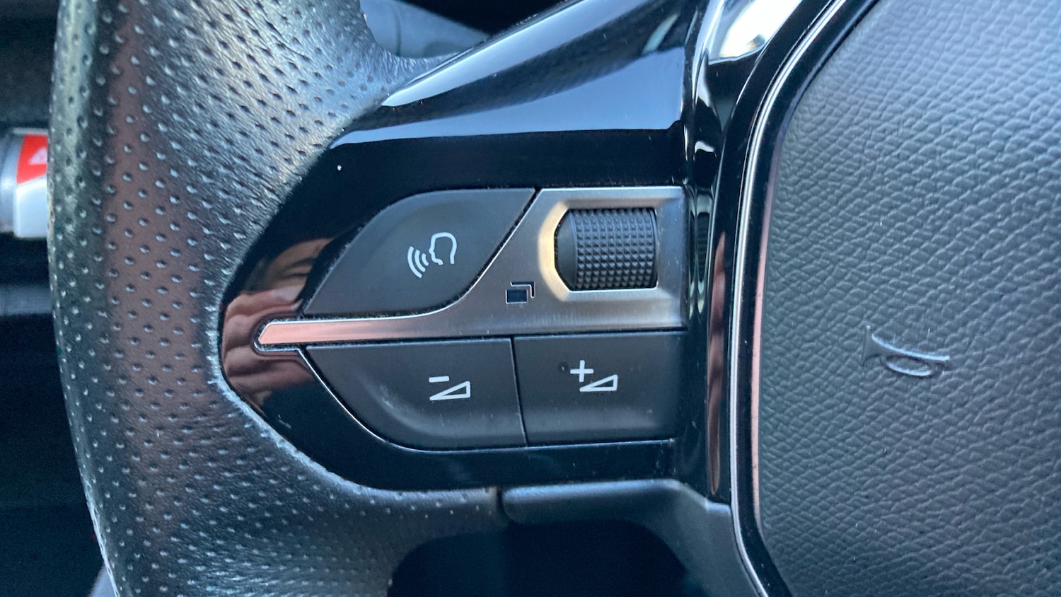 Used Peugeot 3008 2018 for sale - 76393931: Photo 23