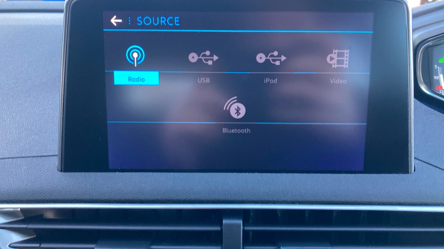 Used Peugeot 3008 2018 for sale - 76393931: Photo 29