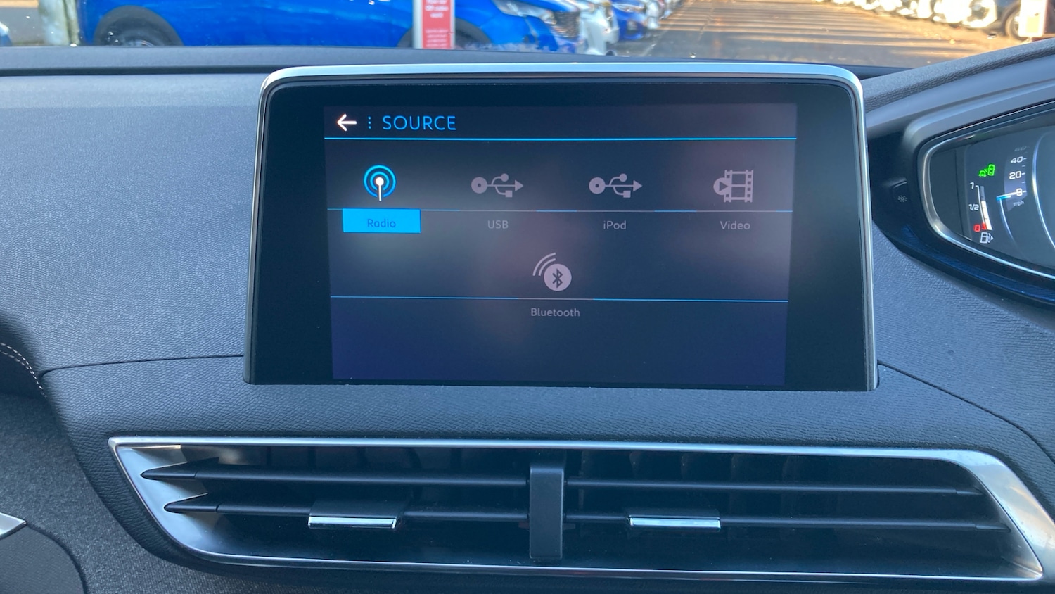 Used Peugeot 3008 2018 for sale - 76393931: Photo 30