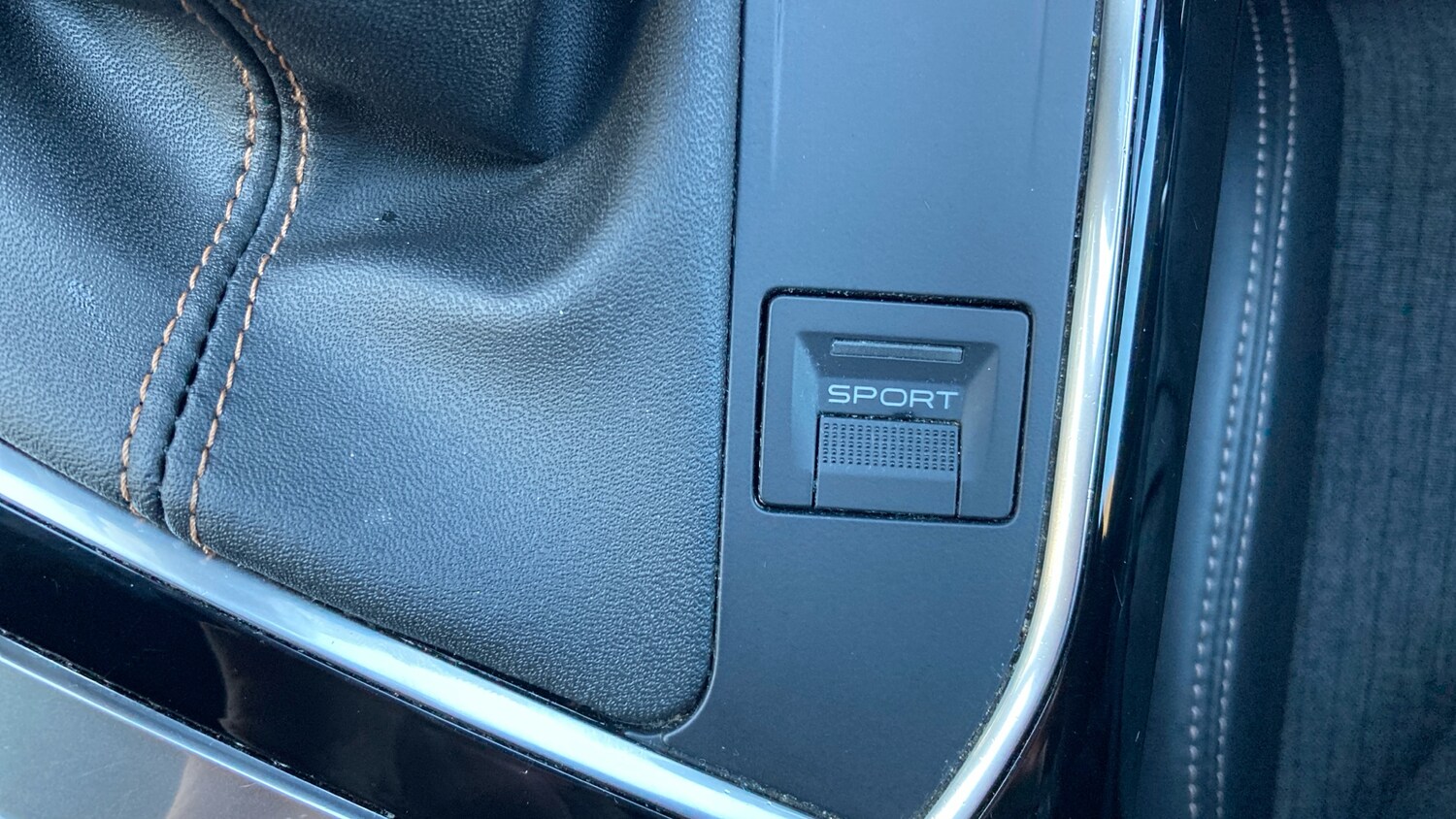 Used Peugeot 3008 2018 for sale - 76393931: Photo 41