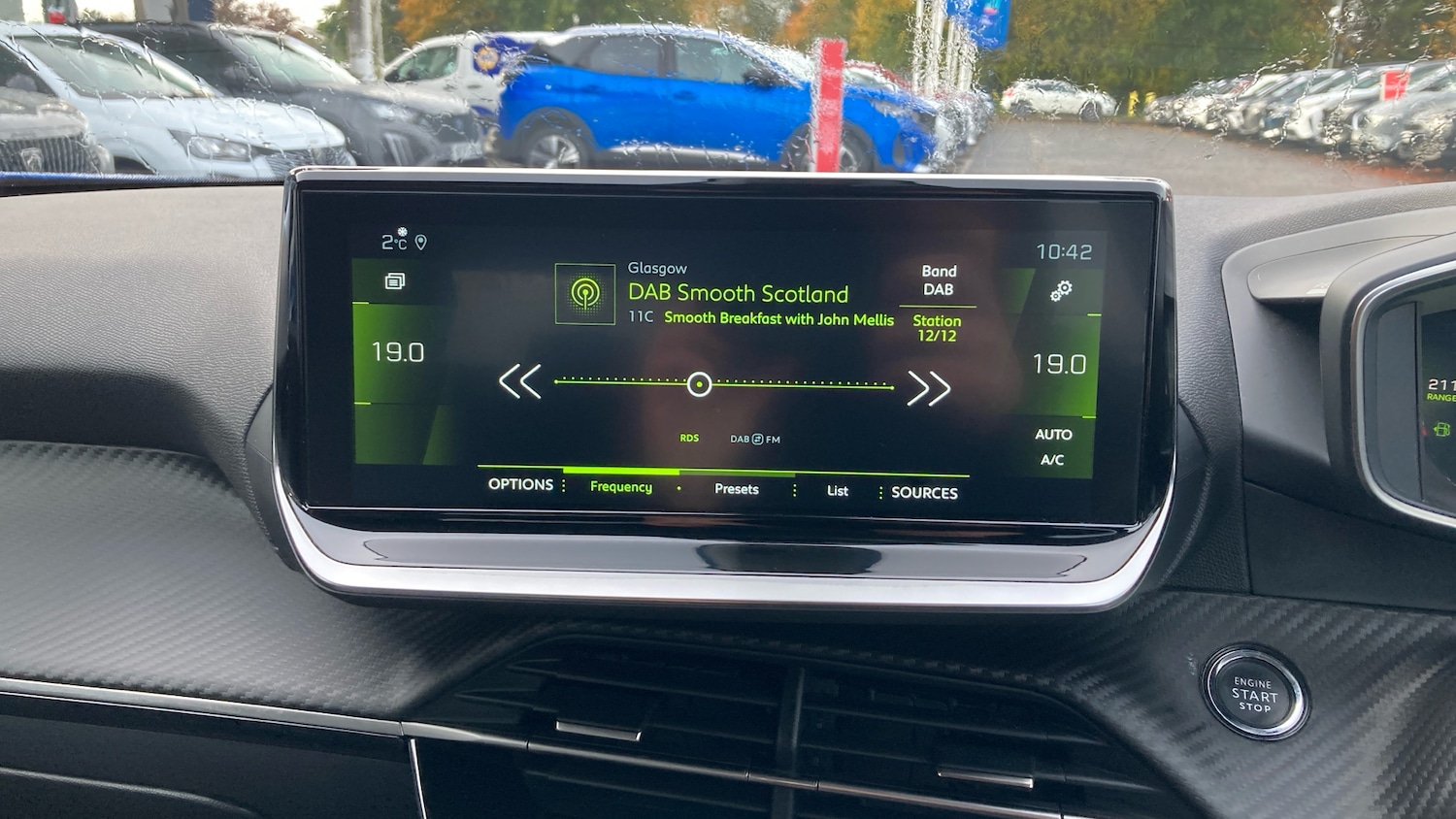 Used Peugeot 2008 2022 for sale - 76461205: Photo 12