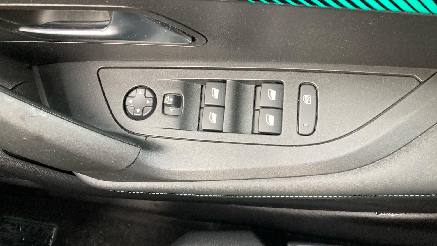 Used Peugeot 2008 2022 for sale - 76461205: Photo 21