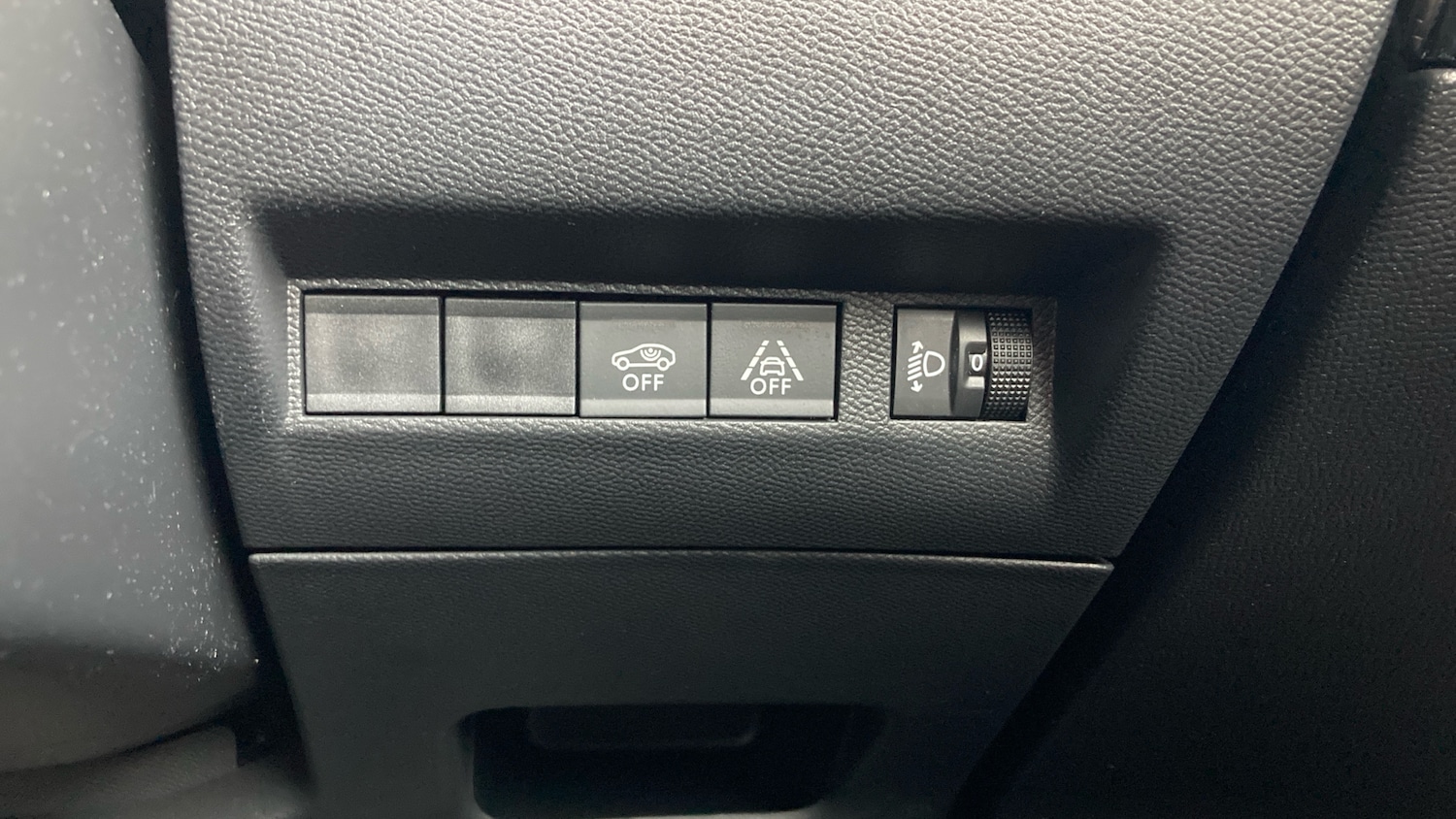 Used Peugeot 2008 2022 for sale - 76461205: Photo 22