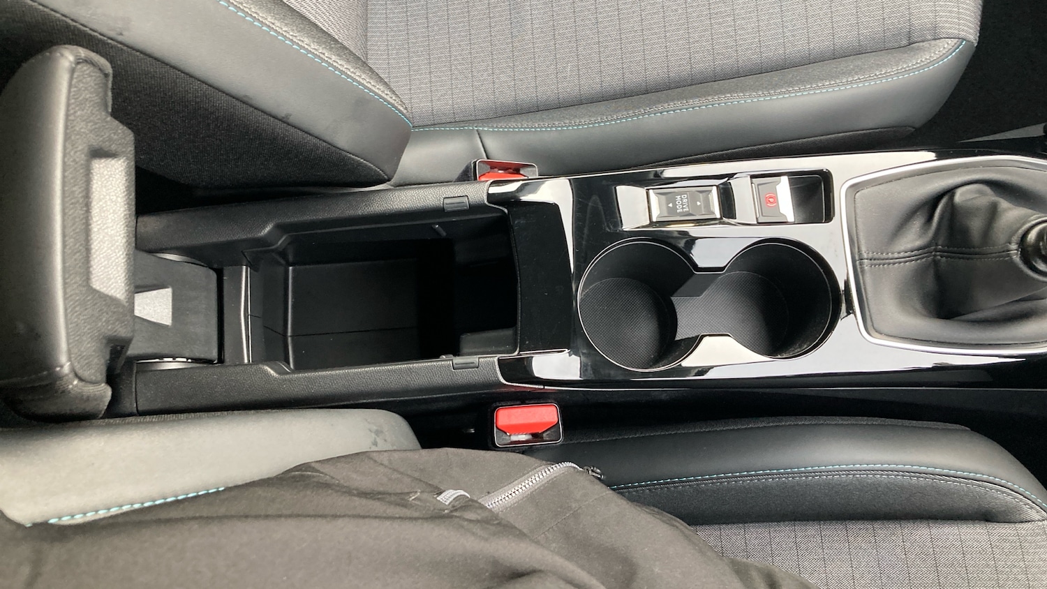 Used Peugeot 2008 2022 for sale - 76461205: Photo 35