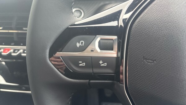 Used Peugeot 2008 2025 for sale - 76222100: Photo 27
