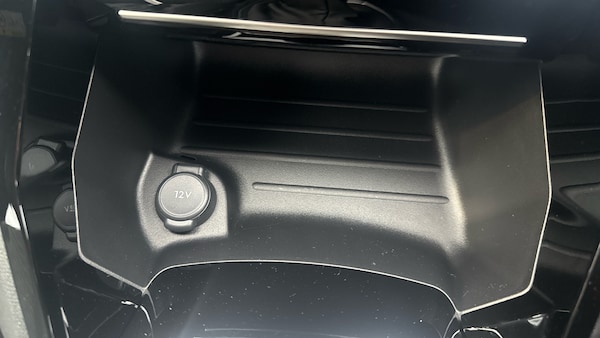 Used Peugeot 2008 2025 for sale - 76222100: Photo 34