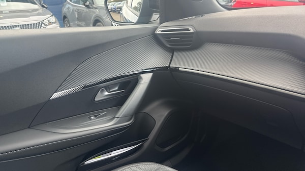 Used Peugeot 2008 2025 for sale - 76222100: Photo 38