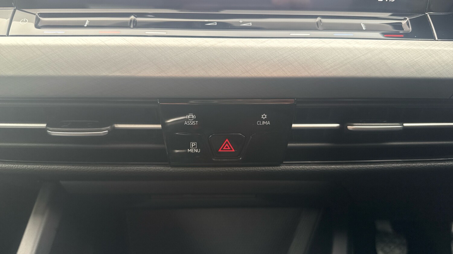 Used Volkswagen Golf 2022 for sale - 76161822: Photo 32