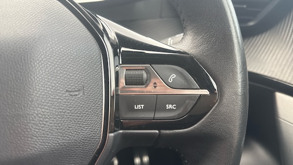 Used Peugeot 2008 2022 for sale - 76196364: Photo 26