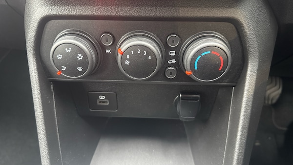 Used Dacia Sandero Stepway 2021 for sale - 76290449: Photo 37