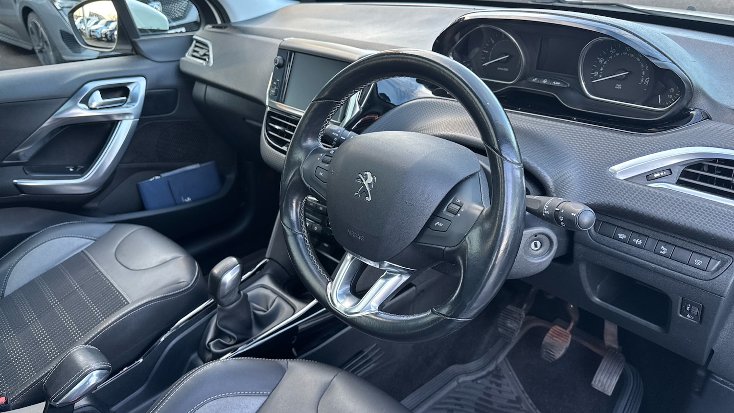 Used Peugeot 2008 2018 for sale - 77172909: Photo 11