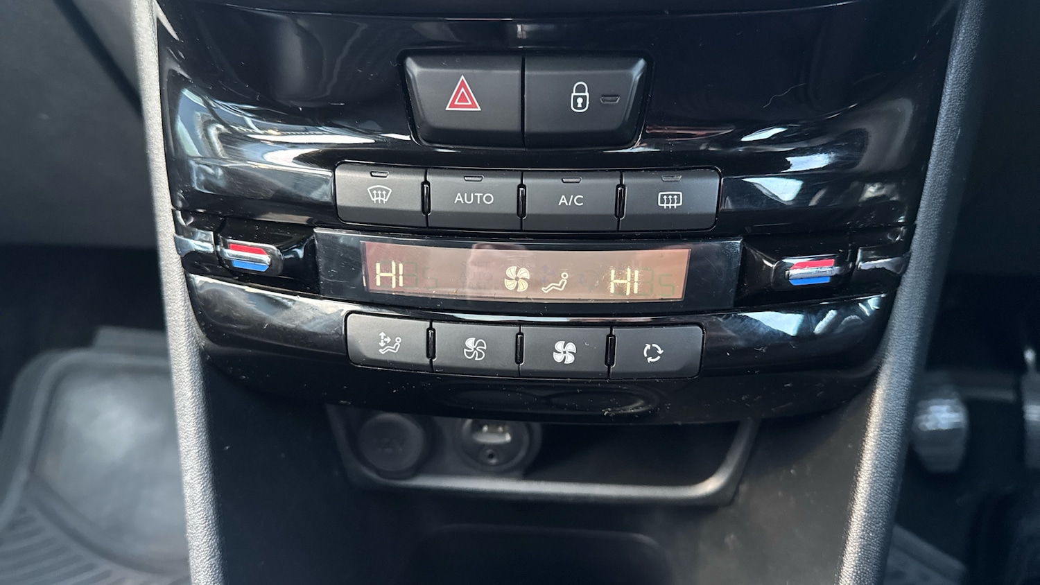 Used Peugeot 2008 2018 for sale - 77172909: Photo 36