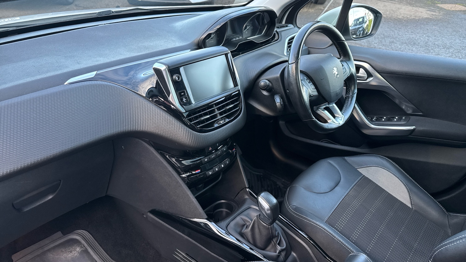 Used Peugeot 2008 2018 for sale - 77172909: Photo 9