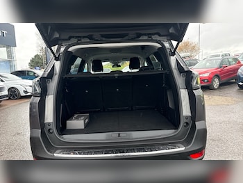 Used Peugeot 5008 2021 for sale - 78106140: Photo