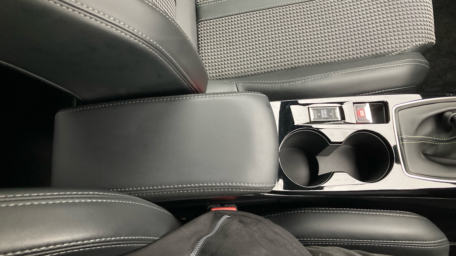 Used Peugeot 208 2021 for sale - 77147863: Photo 42