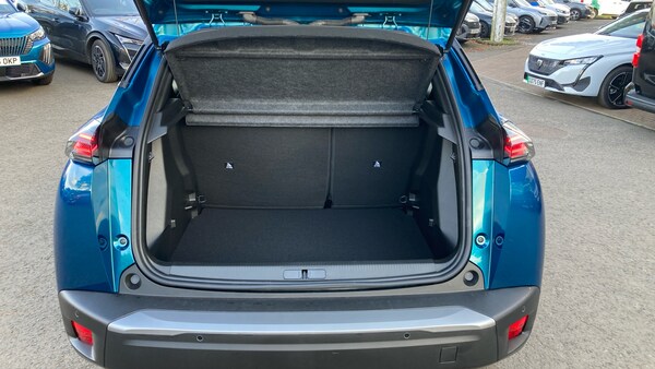 Used Peugeot 2008 2025 for sale - 76231563: Photo 4