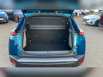 Used Peugeot 2008 2025 for sale - 76231563: Photo 4