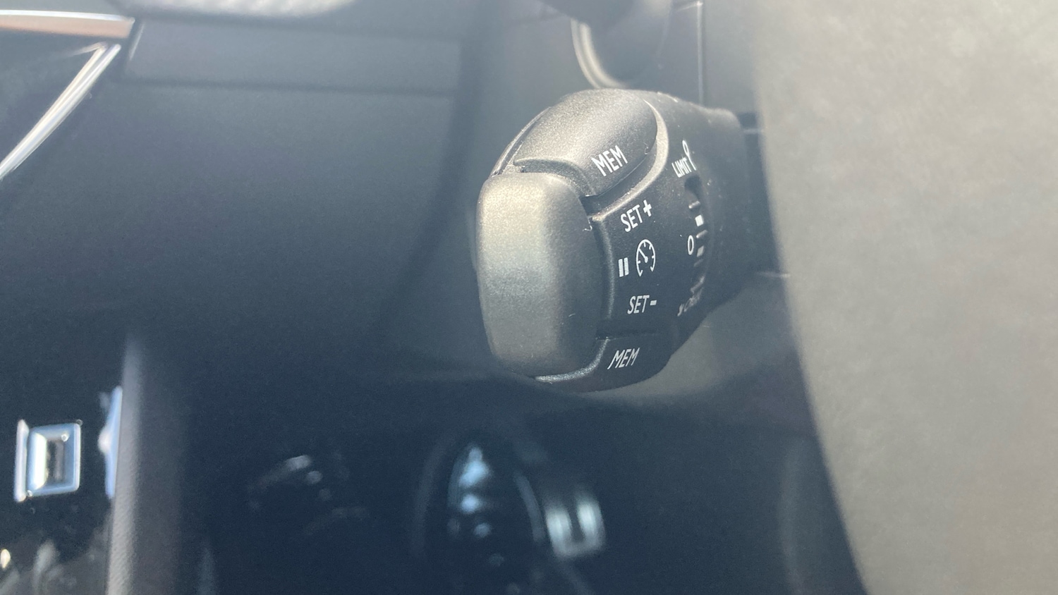 Used Peugeot 208 2023 for sale - 77883752: Photo 28